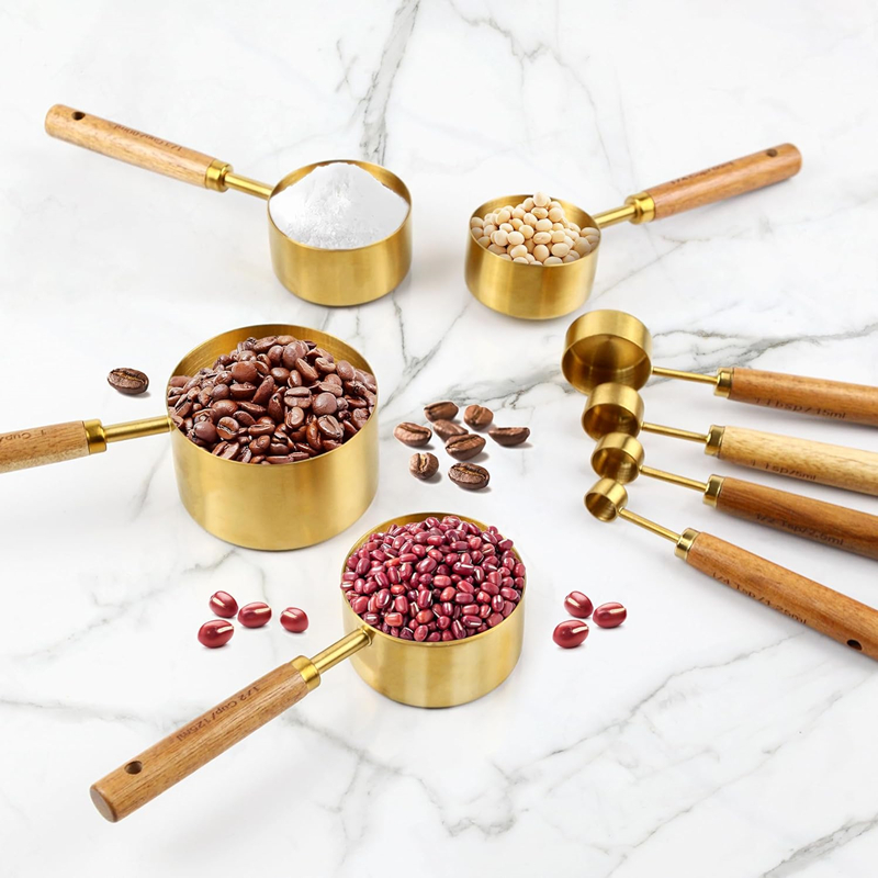 8Pcs Measuring Cups and Spoons Set Golden 5.jpg