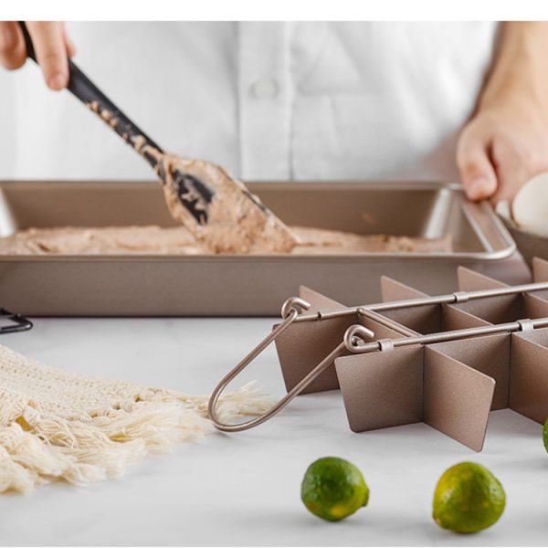 Non-Stick Brownie Pan — product image 3