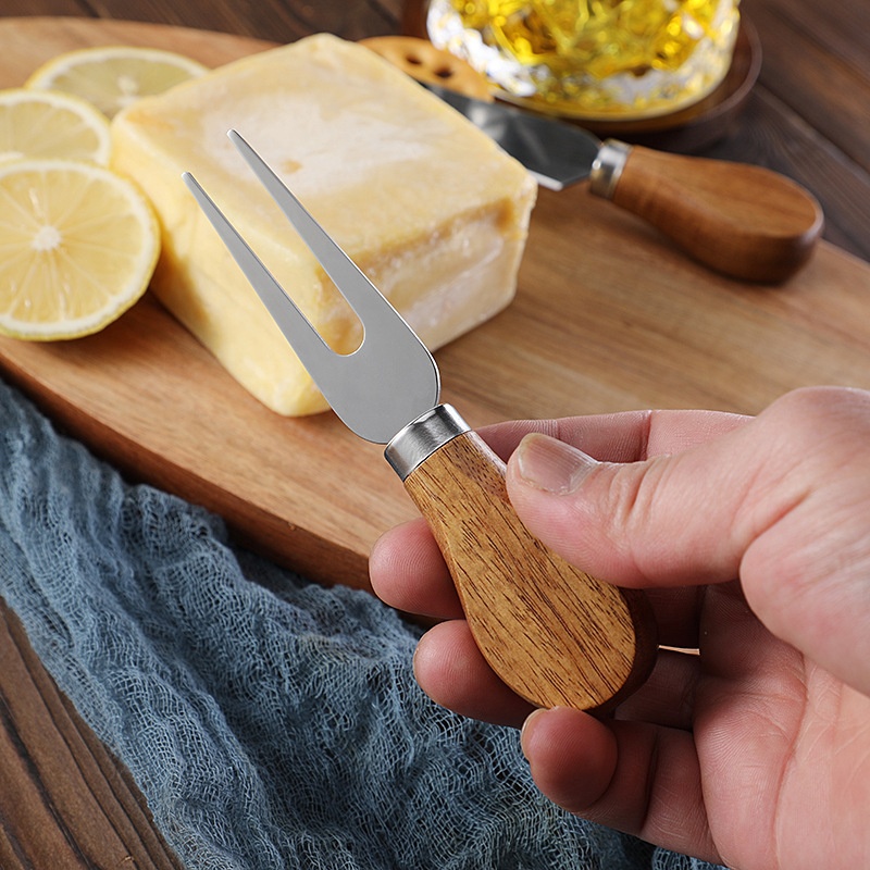 Custom Logo Cheese Board Gift Set Acacia 1.jpg