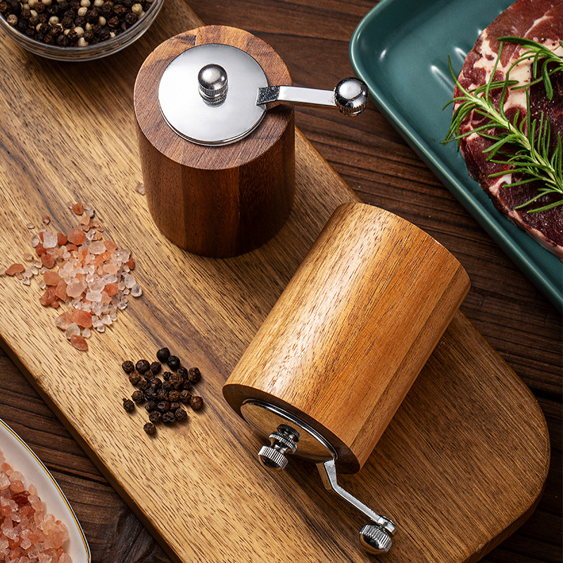 Hot Sale Hand Crank Wood Pepper Grinder 3.jpg