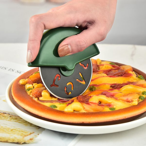 Pizza Cutter with Cutting Wheel — product image 6