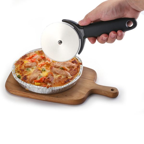 Premium Pizza Cutter for Gifting — product image 4