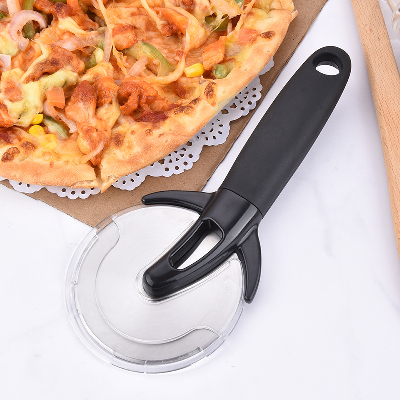 Premium Pizza Cutter for Gifting — product detail 6 | YinHao Houseware