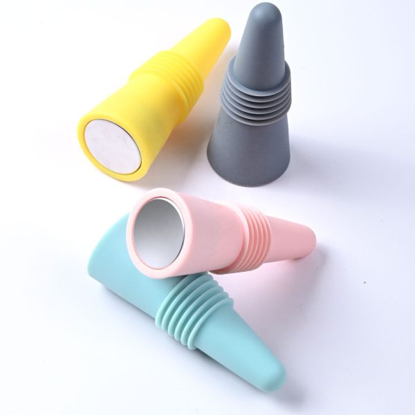 Bottle Stopper with Silicone Handles — product image 4