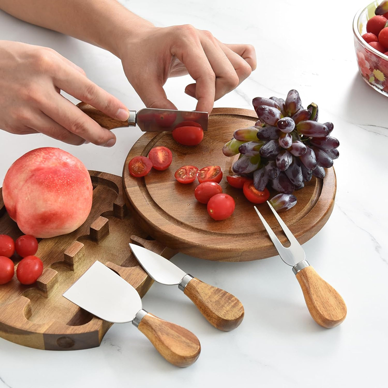 YINHAO Acacia Wood Cutting Board with Slide 2.jpg